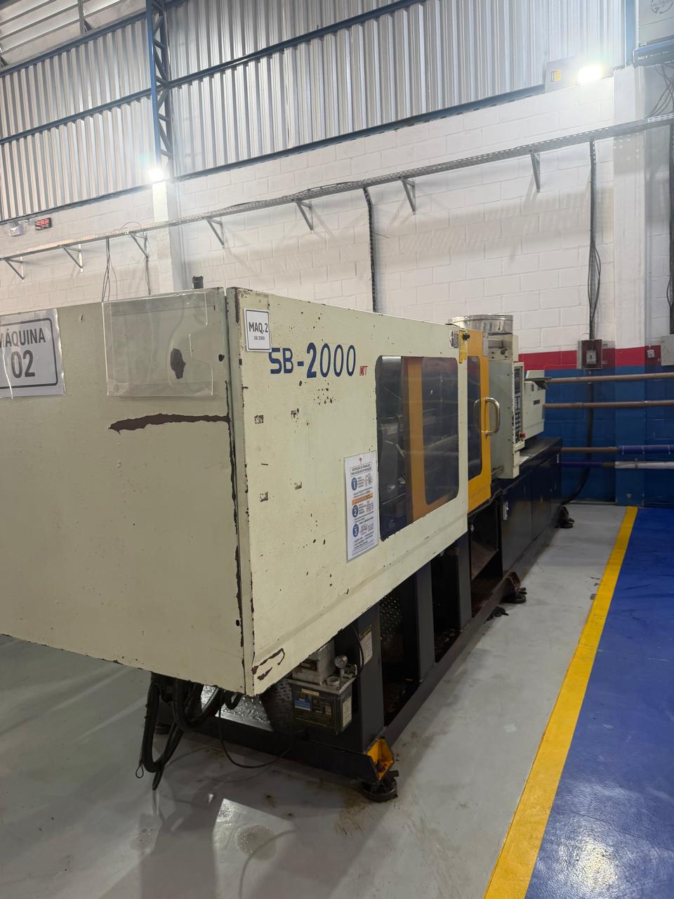 Injetora Sinitron SB 200 tons